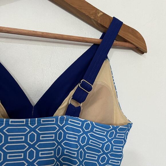 Talbots x Cabana Life Embroidered One Piece Swimsuit Small Tropical Beach UPF 50 - Picture 7 of 9